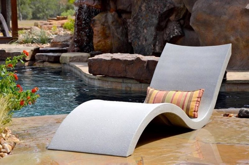 pool tube lounge