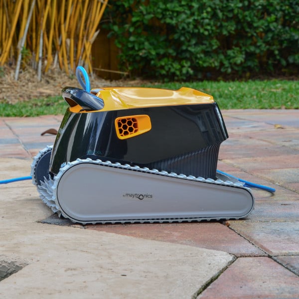 shark robot vacuums compared
