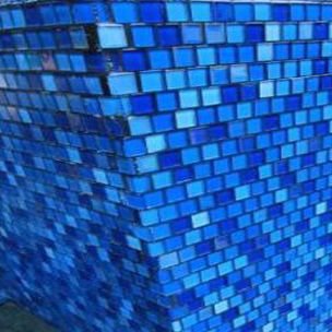 NPT Jules Bright Cobalt Blue Blend | Pool tile, Glass pool tile, Blue
