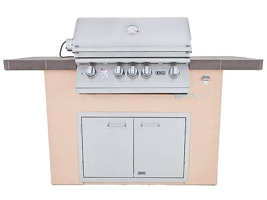 Lion Premium Grill Islands Superior Q with Rock or Brick Propane | 90102LP