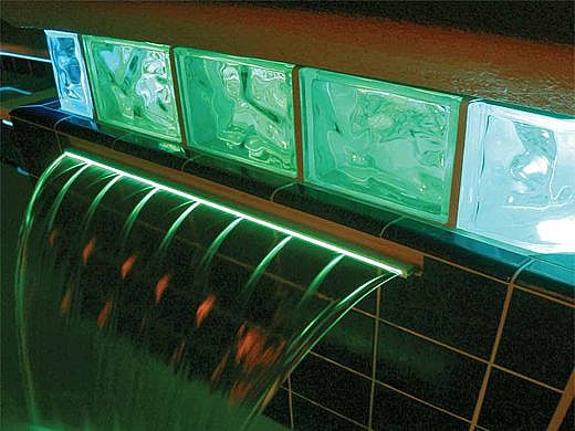 Next Step Savi 24" X-Stream Nova Fall | Includes 10' of 100 Strand Fiber and Melody LED Driver 100' Cord | OAWF-24-XM-100